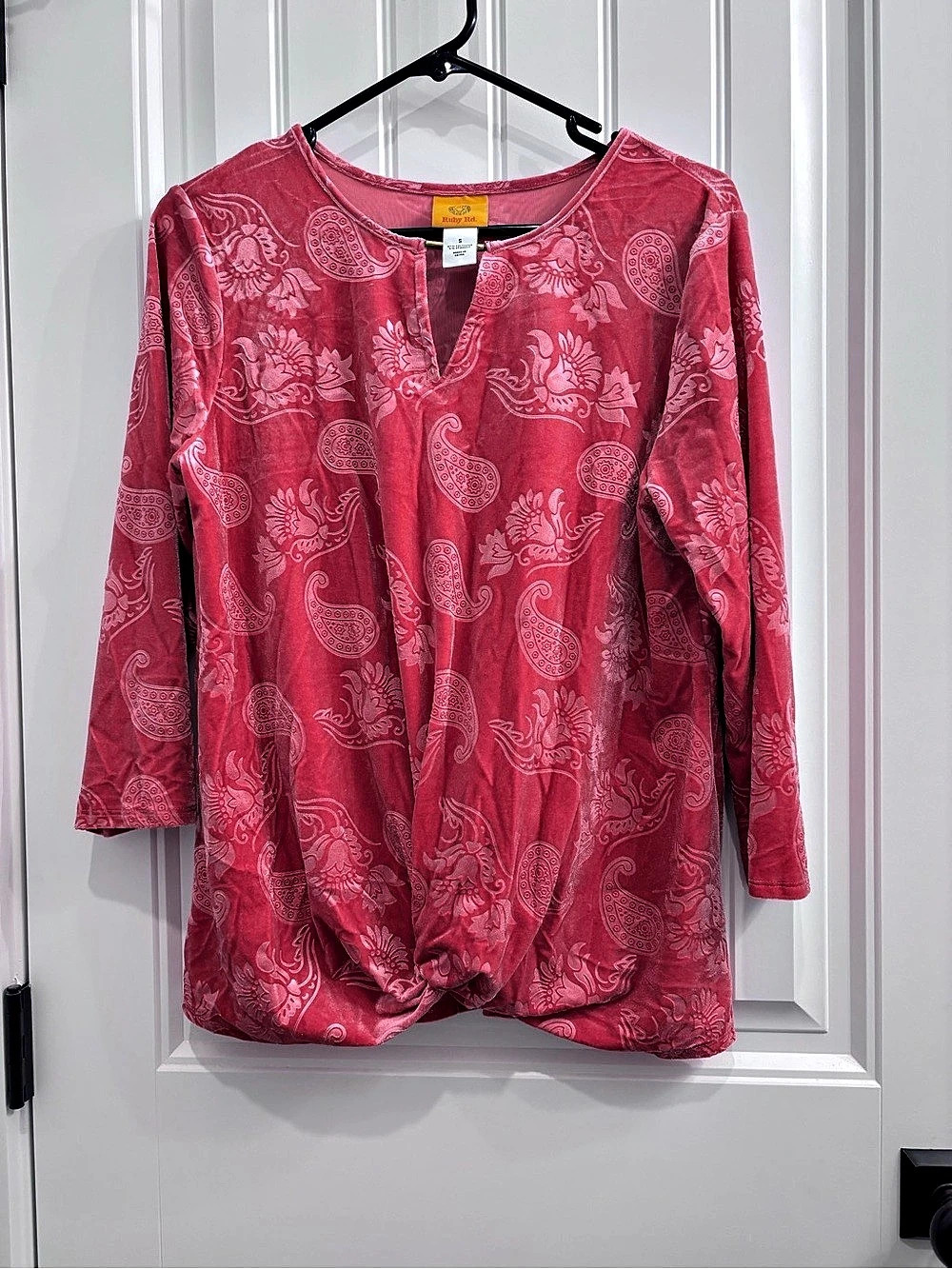 Ruby Rd. Burnout Velvet Paisley Top Pink Small